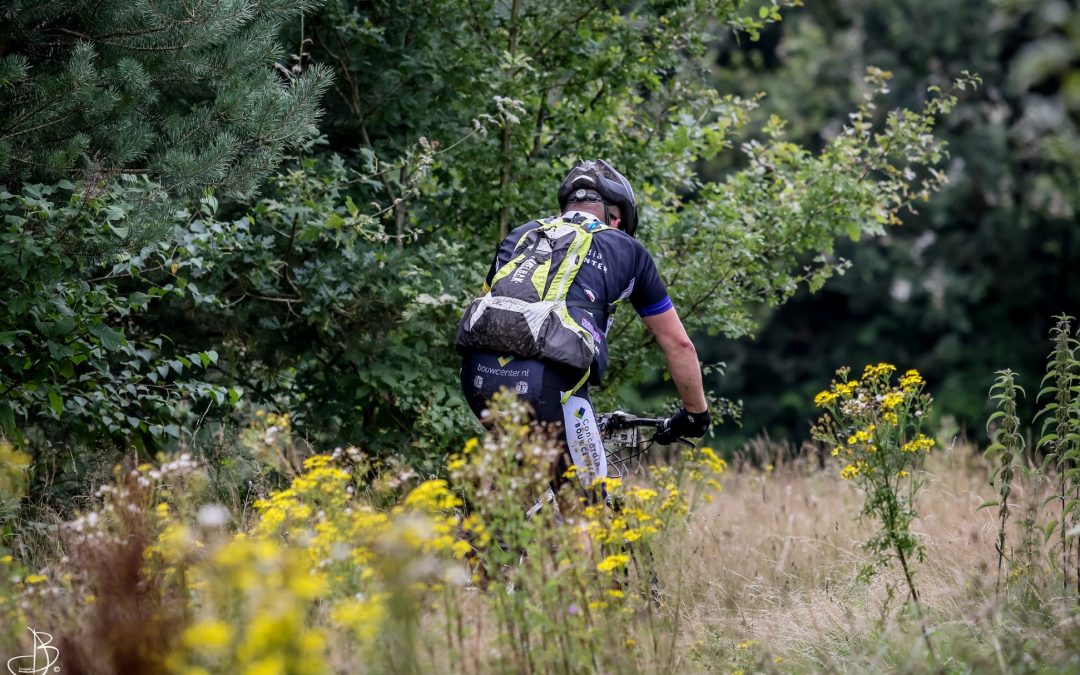 Nieuwe vouwkaart voor toerfietsers en mountainbikers